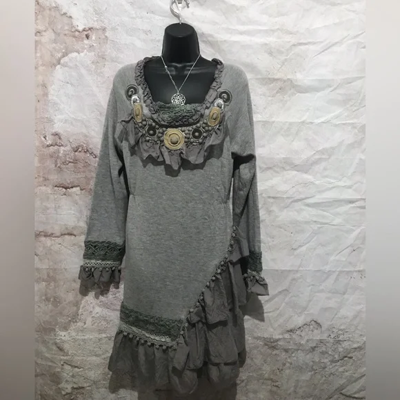 NWT John Fashion Beaded Wool Blend Sweater Crochet Ruffle Gray Bohemian  Dress M